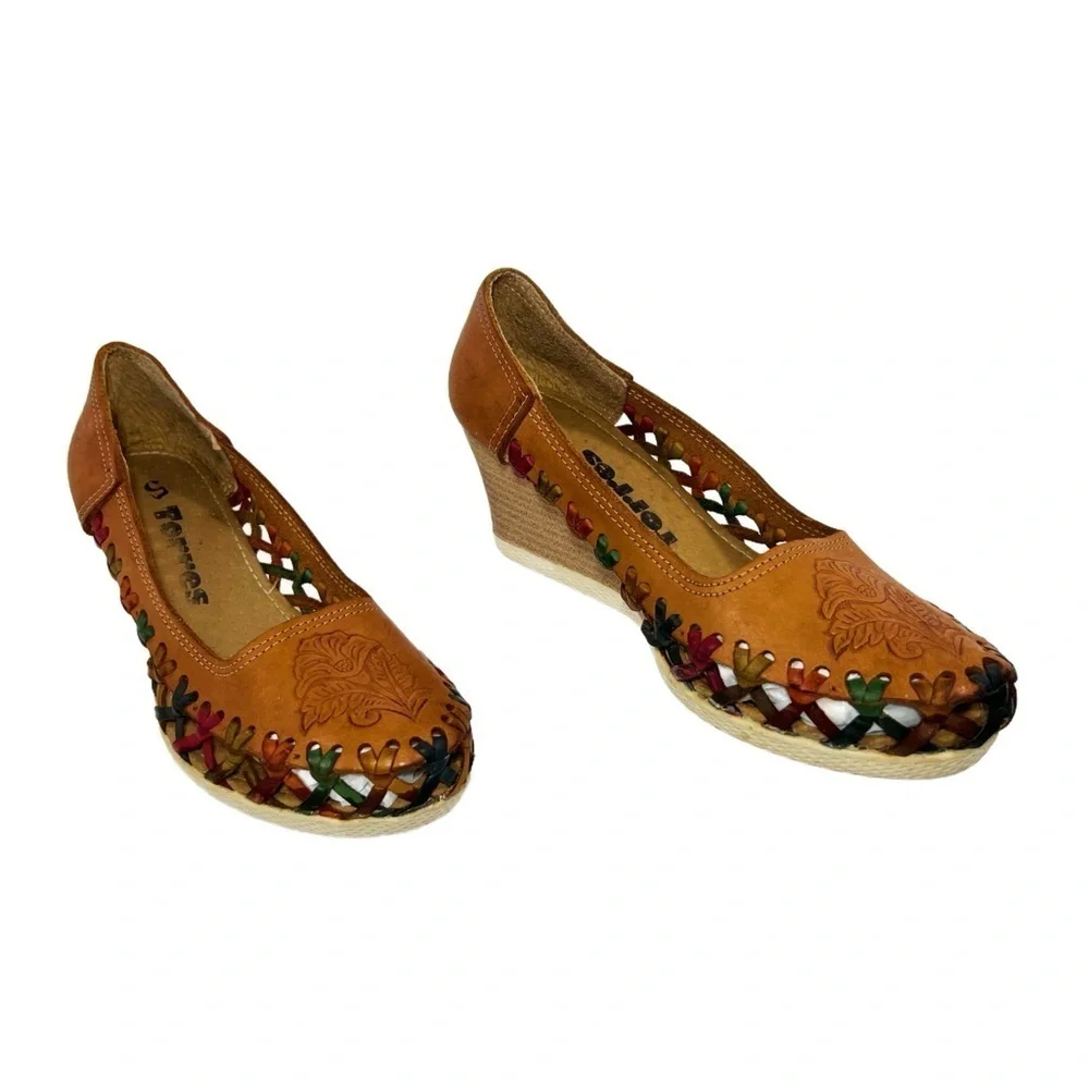Torres Tooled Tan Leather Huarache Laced Wedge Womens size 5